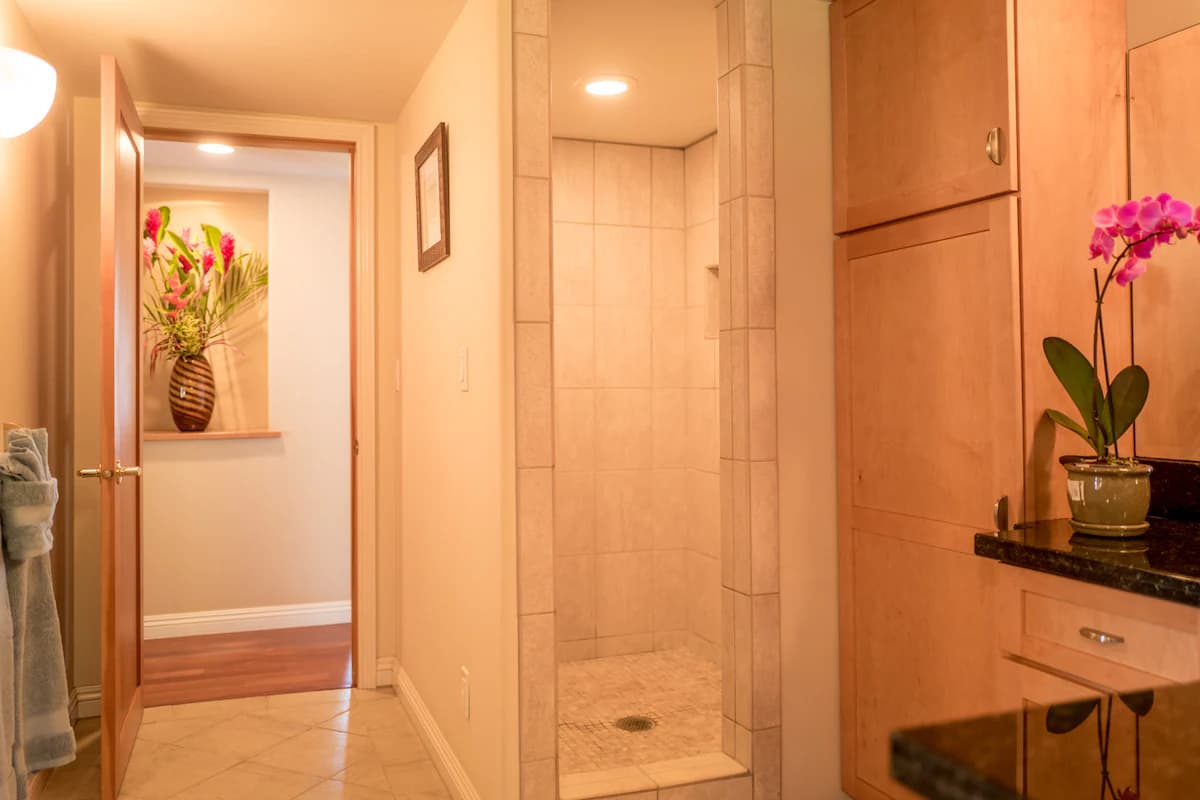 Home in Haiku-Pauwela · ★4.93 · 3 bedrooms · 4 beds · 3 baths - Image 13