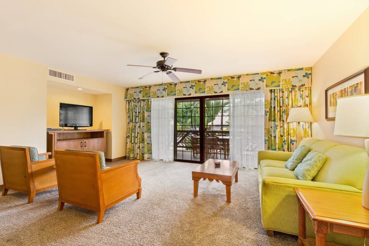 Condo in Kailua-Kona · ★4.81 · 2 bedrooms · 2 beds · 2 baths - Image 8