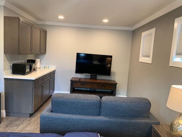 New Studio Near Meta, Amazon & Stanford - Photo 10