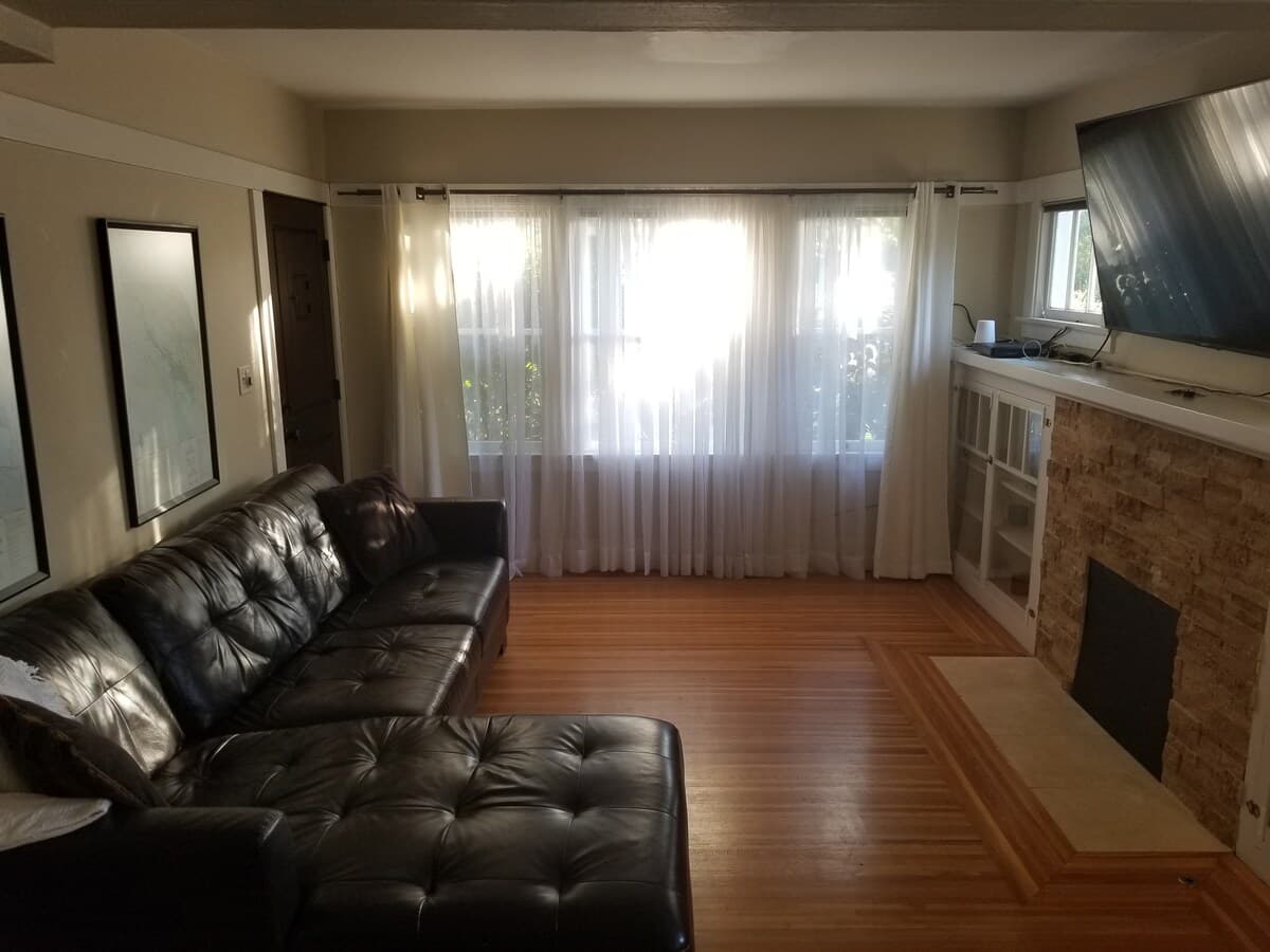Remodeled Home Near Stanford, Private Yard - Photo 7