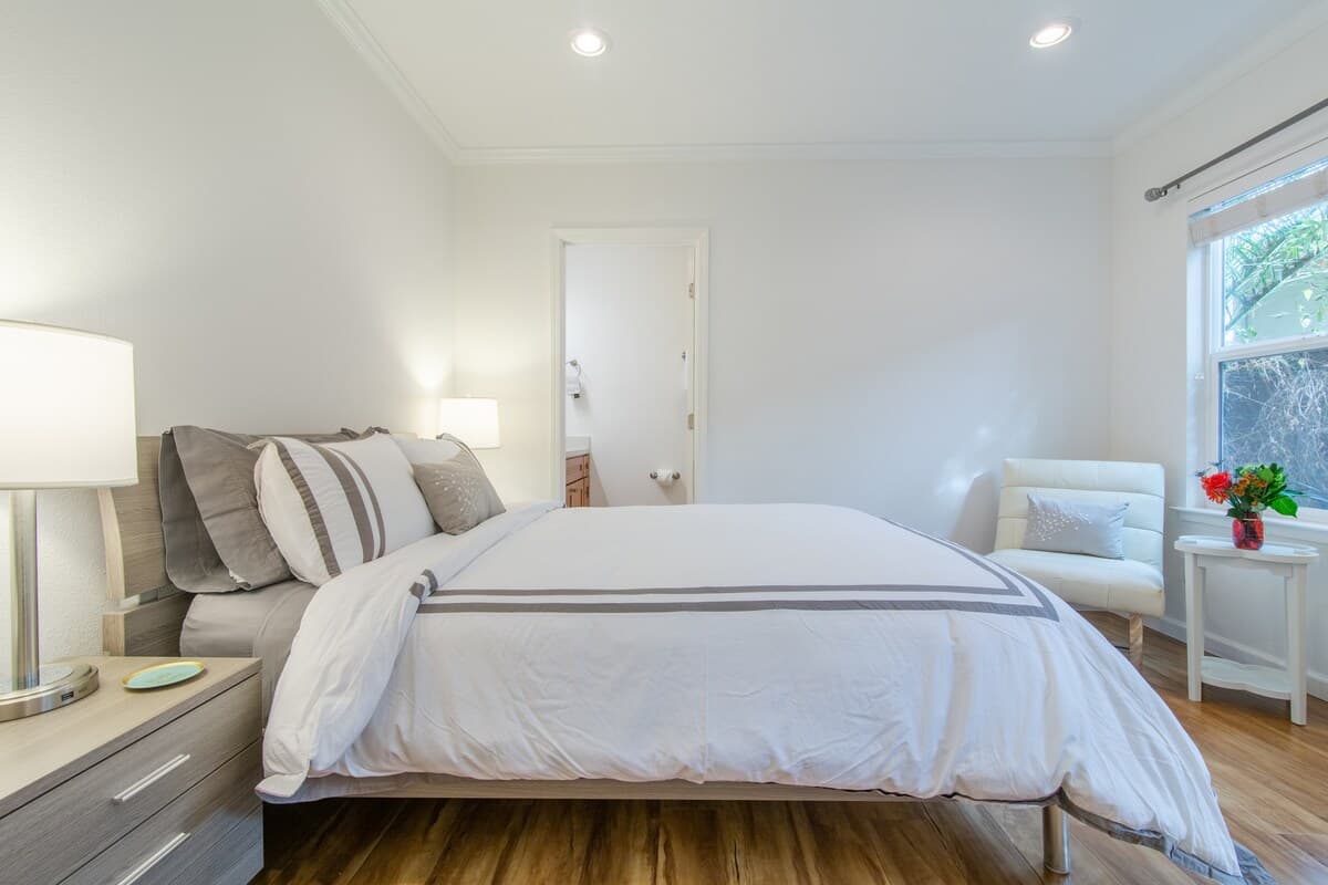 Condo in Palo Alto · ★4.81 · 3 bedrooms · 4 beds · 2 baths - Image 39