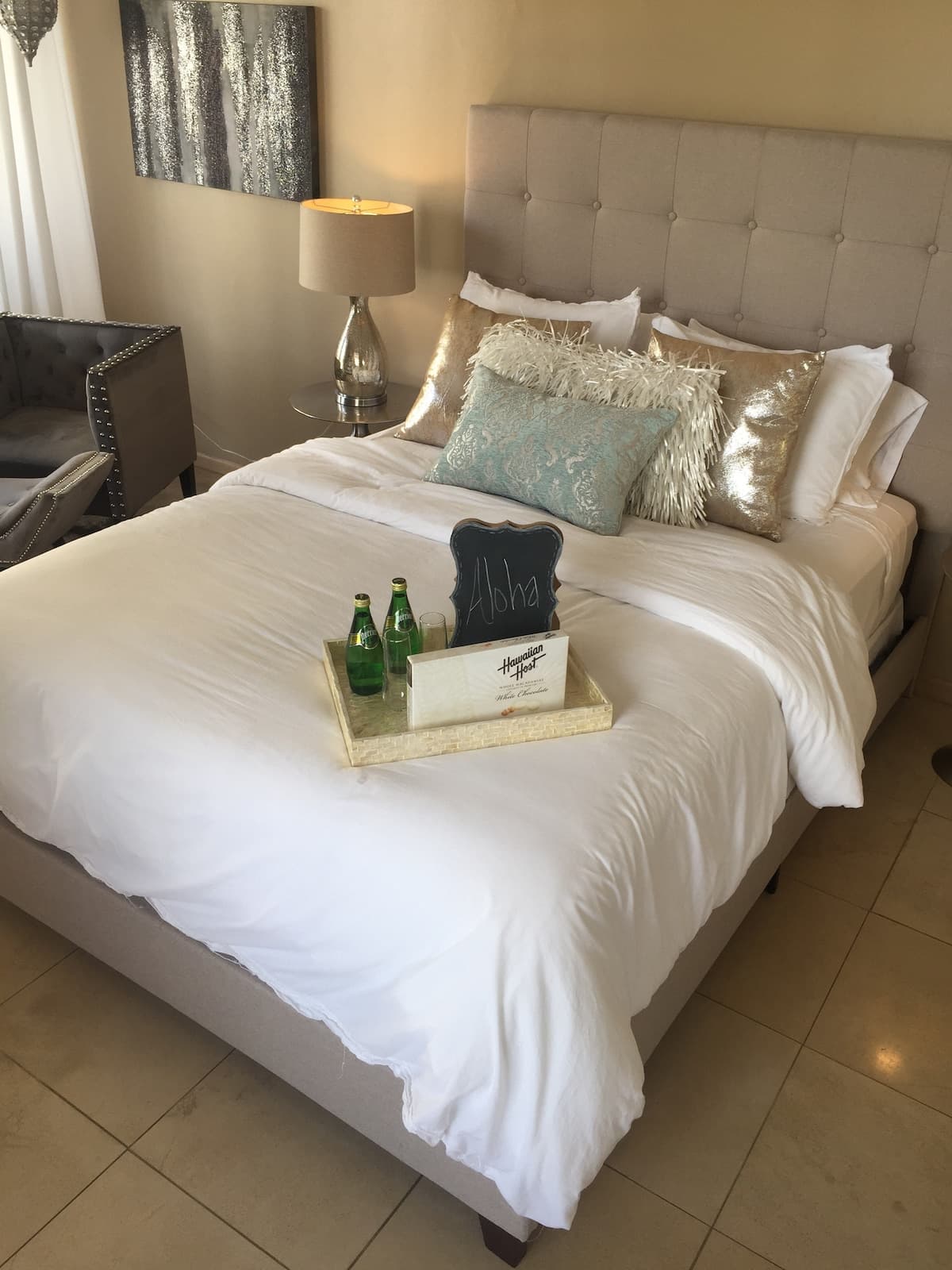 Condo in Honolulu · ★4.79 · Studio · 1 bed · 1 shared bath - Image 25
