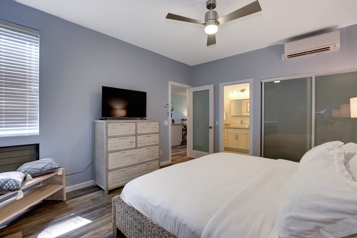 Condo in Wailea · ★4.95 · 2 bedrooms · 3 beds · 2 private baths - Image 16