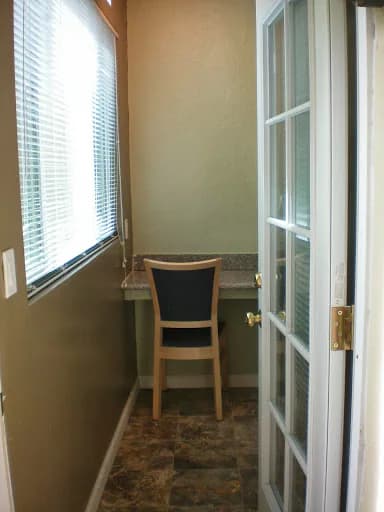 Downtown Palo Alto Townhome, Walk to Caltrain - Photo 15