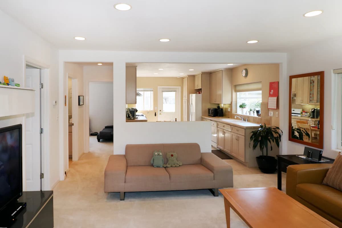 Home in Mountain View · ★4.97 · 2 bedrooms · 3 beds · 1 bath - Image 4