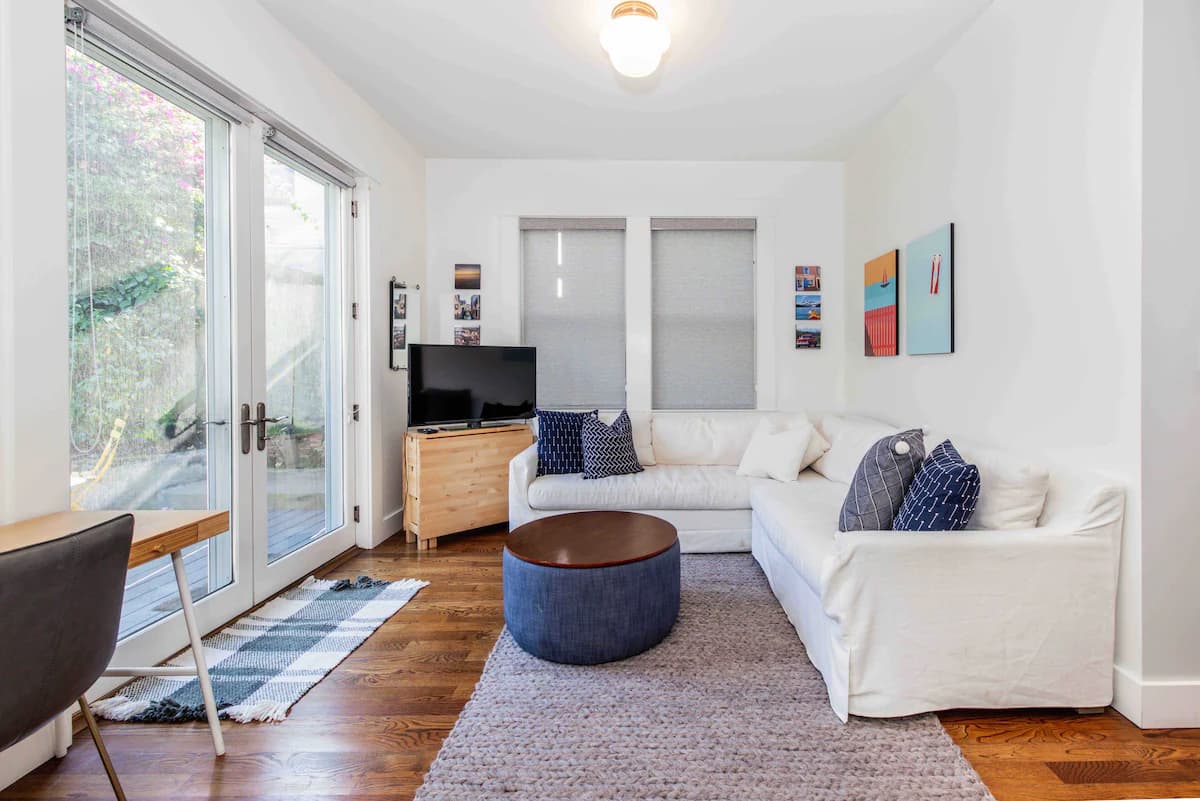 Victorian Charm, Modern Luxury, EV Garage - Photo 9