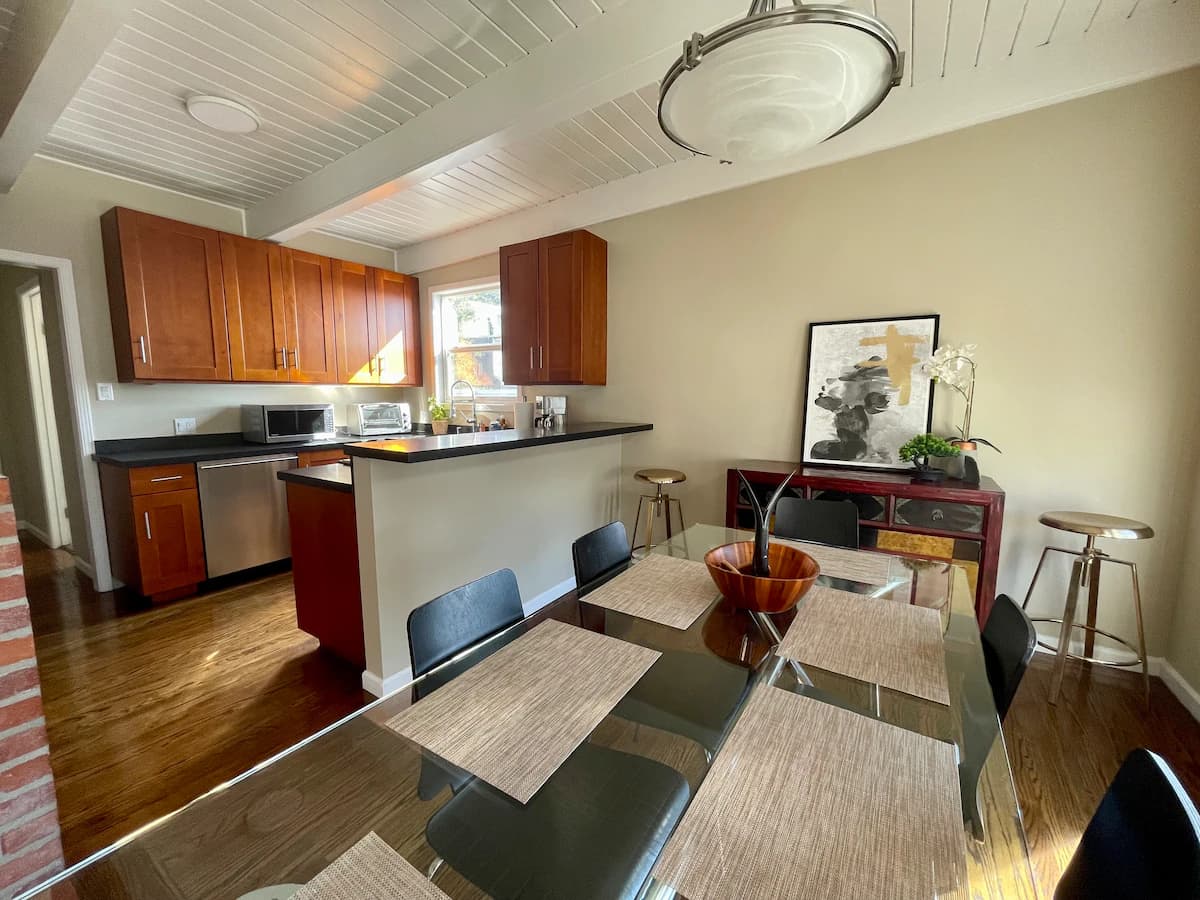 Mid-Century Modern with Panoramic Bay Views - Photo 10