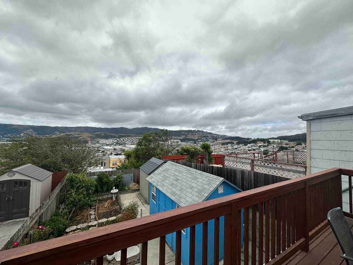 Peaceful Family Home with Bay View, Parking - Photo 41