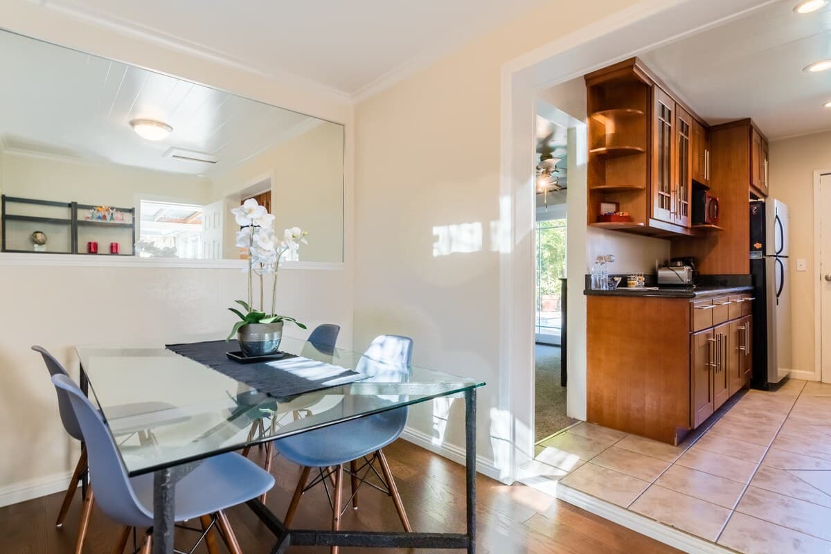 Home in Mountain View · ★4.88 · 1 bedroom · 1 bed · 1 bath - Image 11