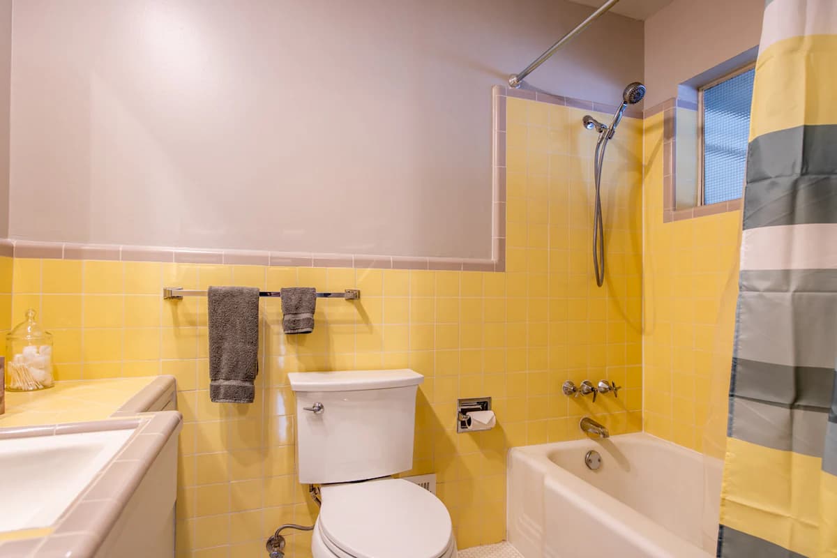 Condo in Palo Alto · ★4.92 · 1 bedroom · 1 bed · 1 bath - Image 9