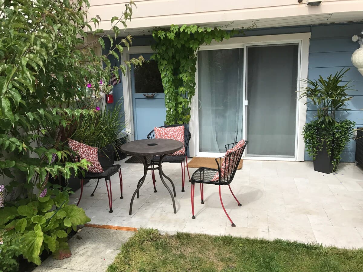 Comfortable Guest Suite in Parkside. - Photo 11