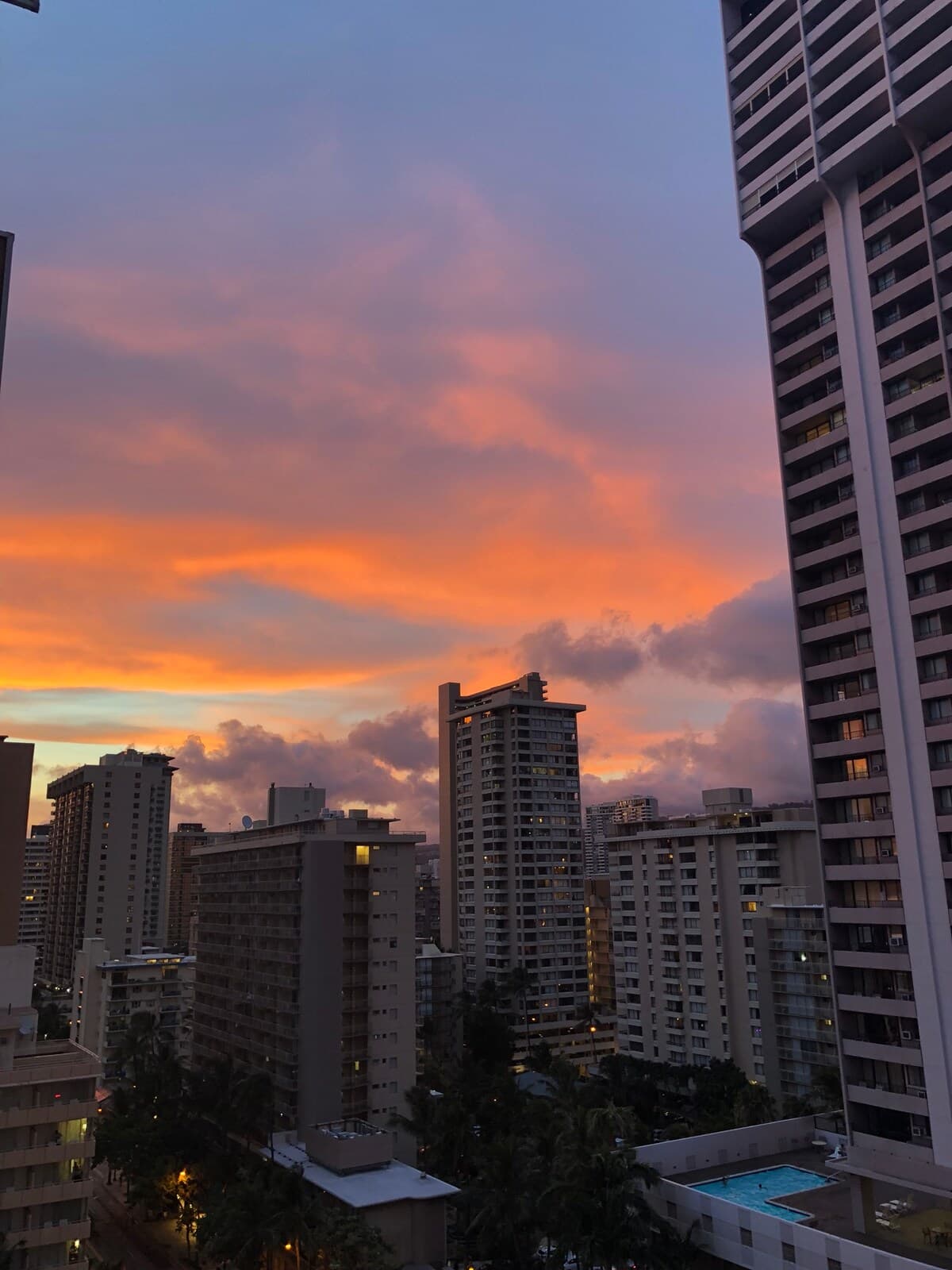 Condo in Honolulu · ★4.79 · Studio · 1 bed · 1 shared bath - Image 30