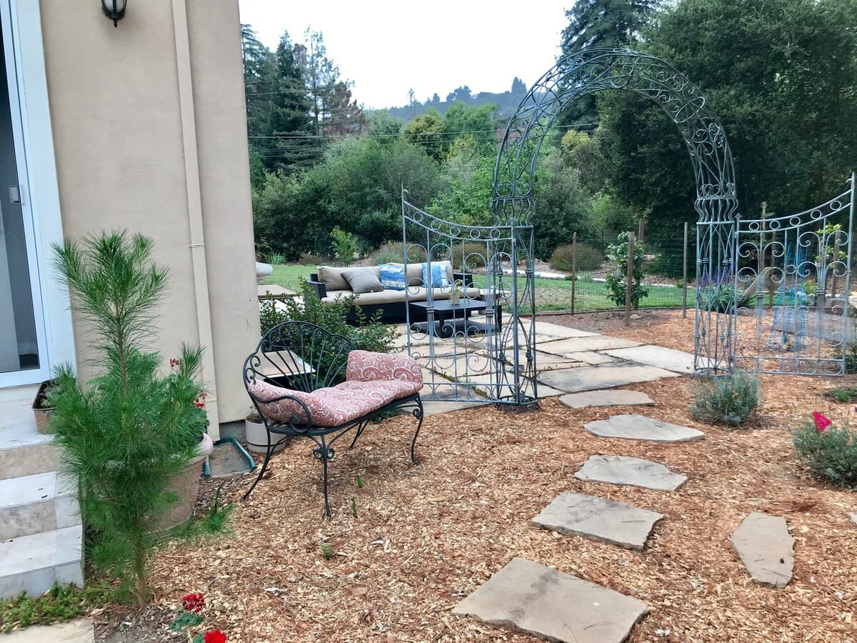 Guesthouse in Los Altos Hills · ★4.85 · 2 bedrooms · 2 beds · 1 bath - Image 28