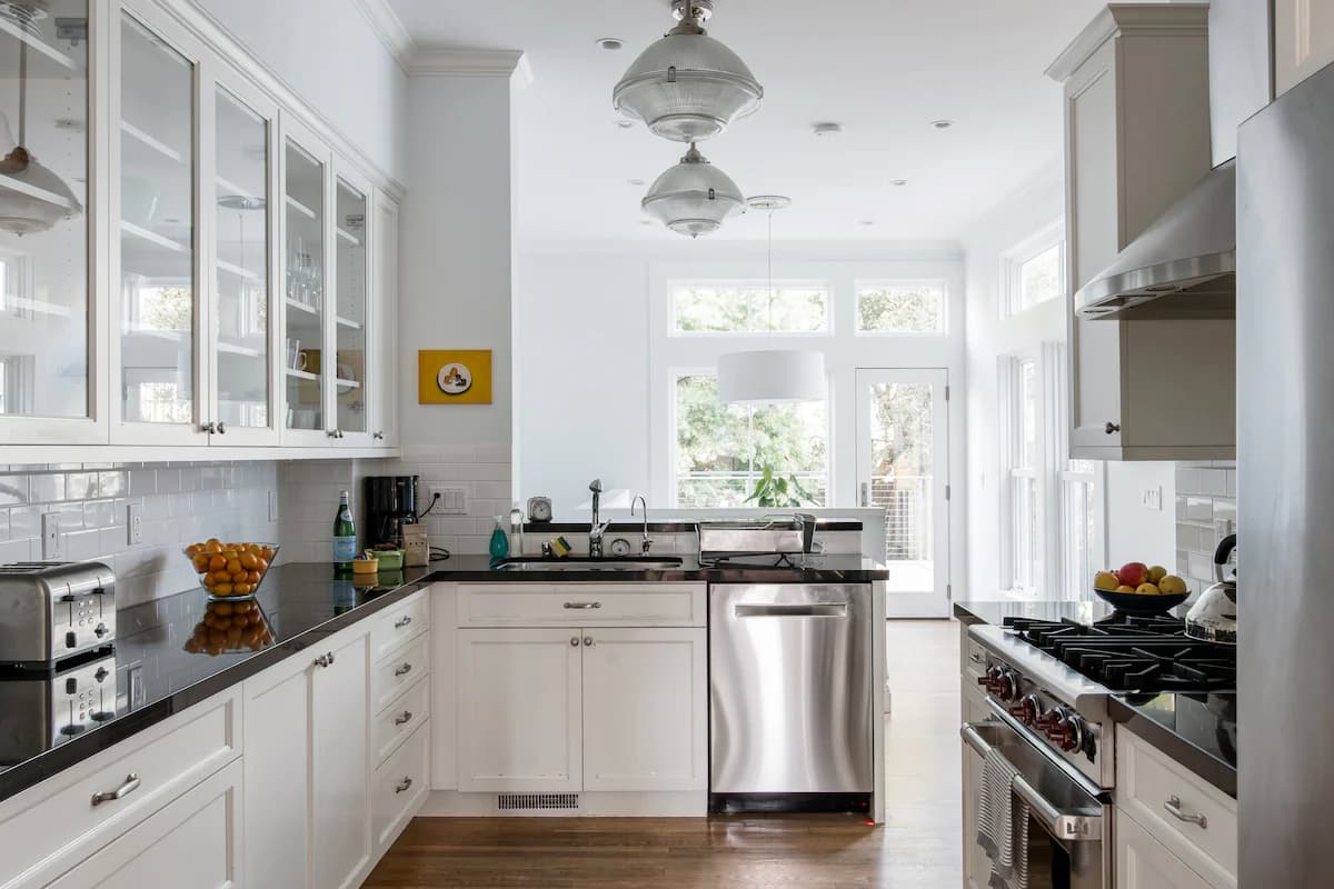 Home in San Francisco · ★4.97 · 3 bedrooms · 3 beds · 2.5 baths - Image 55