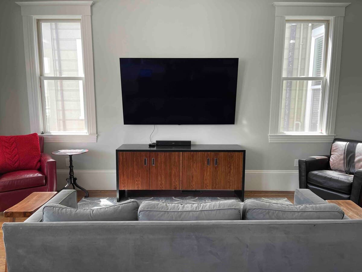 Victorian Charm, Modern Luxury, EV Garage - Photo 8