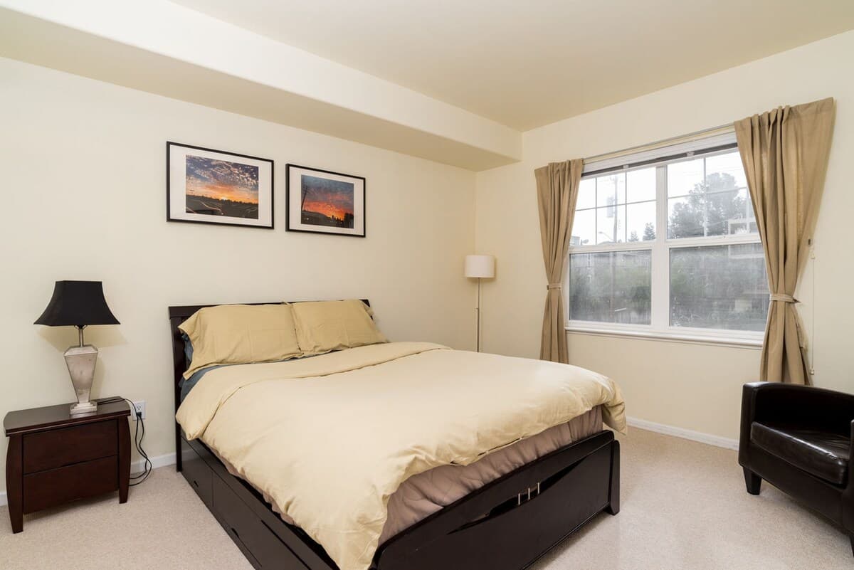 Condo in Palo Alto · ★4.86 · 2 bedrooms · 2 beds · 2 baths - Image 8
