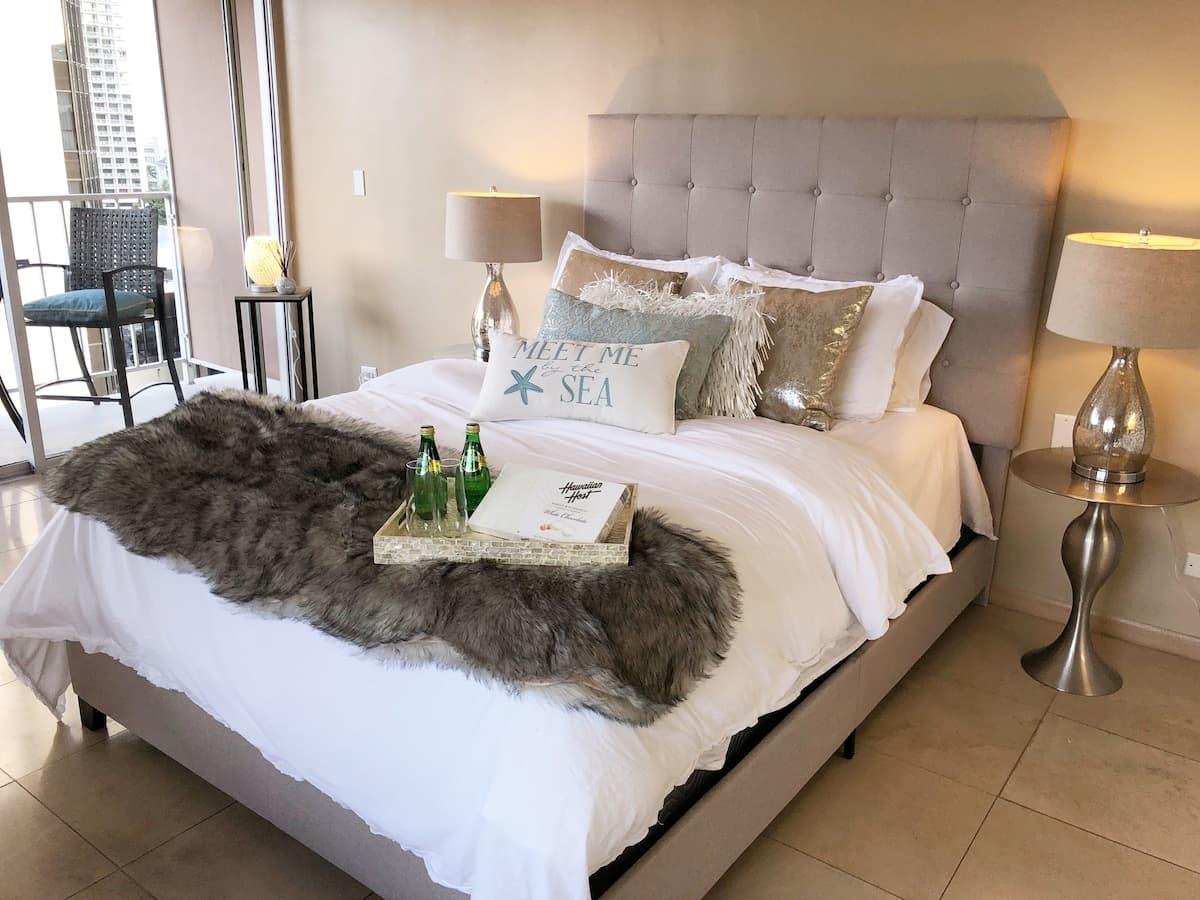 Condo in Honolulu · ★4.79 · Studio · 1 bed · 1 shared bath - Image 17