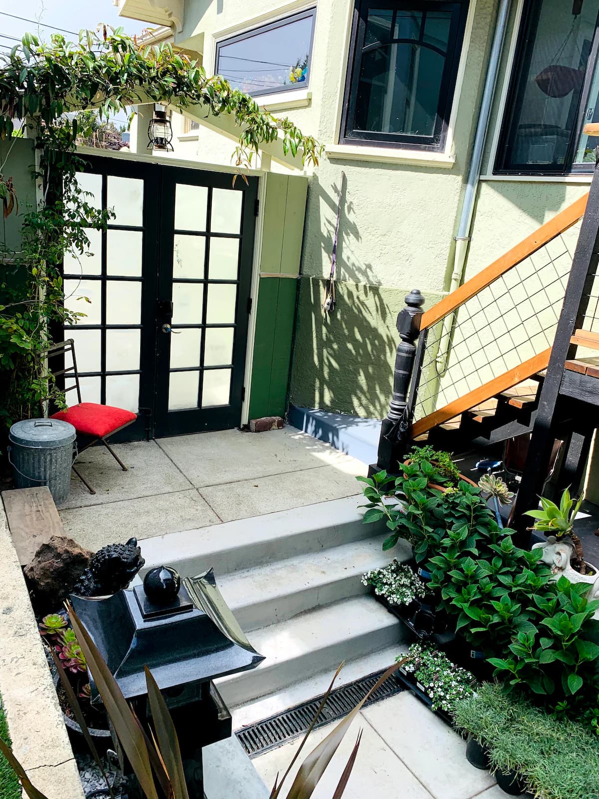 Sunny Garden Apartment Near SFO with Courtyard - Photo 17