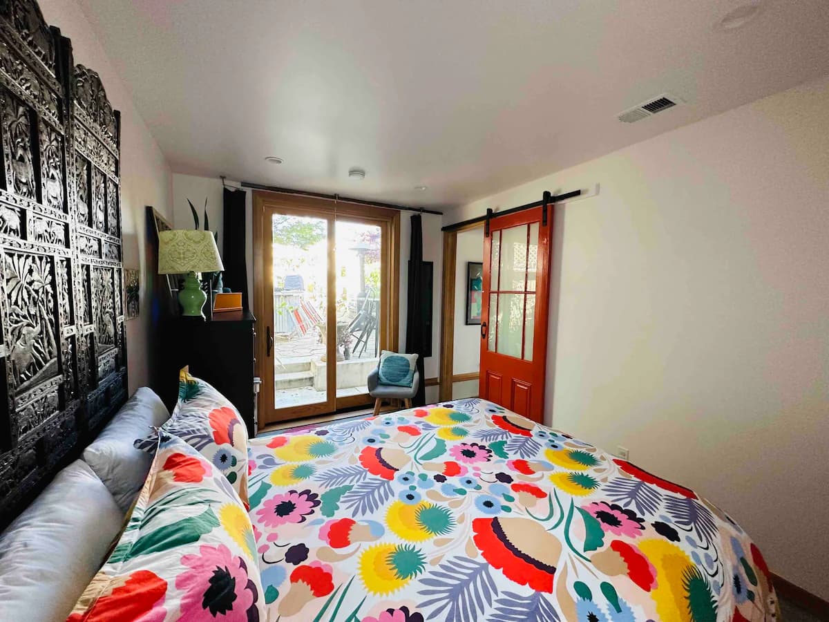 Sunny Garden Apartment Near SFO with Courtyard - Photo 9