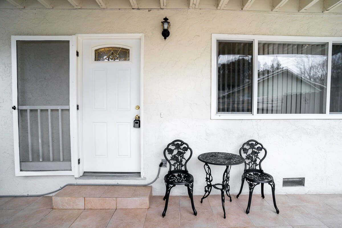 Renovated 2 BR Apt Near Mountain View Downtown - Image 52