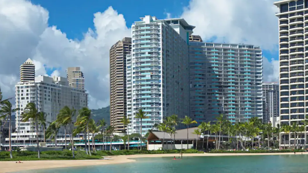 Condo in Honolulu · ★4.64 · 1 bedroom · 2 beds · 1 private bath - Image 16