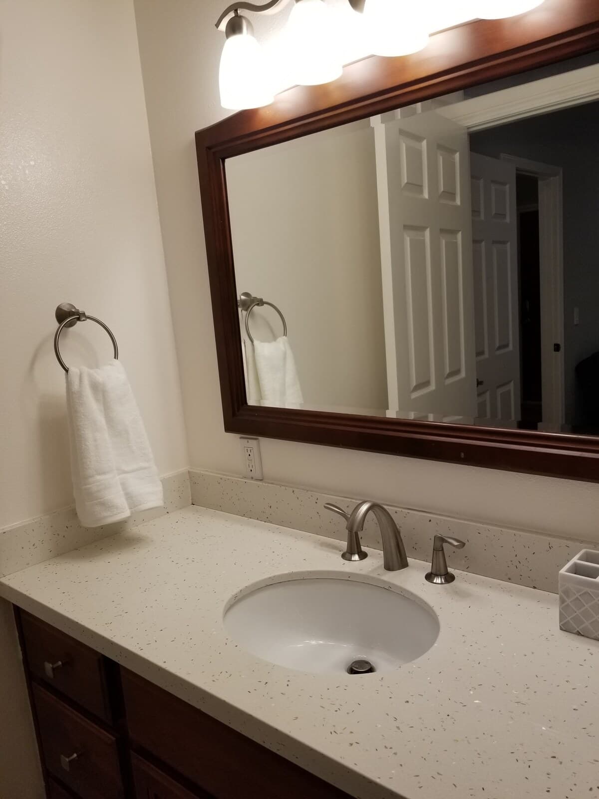 Condo in Palo Alto · ★4.91 · 4 bedrooms · 7 beds · 2 baths - Image 44