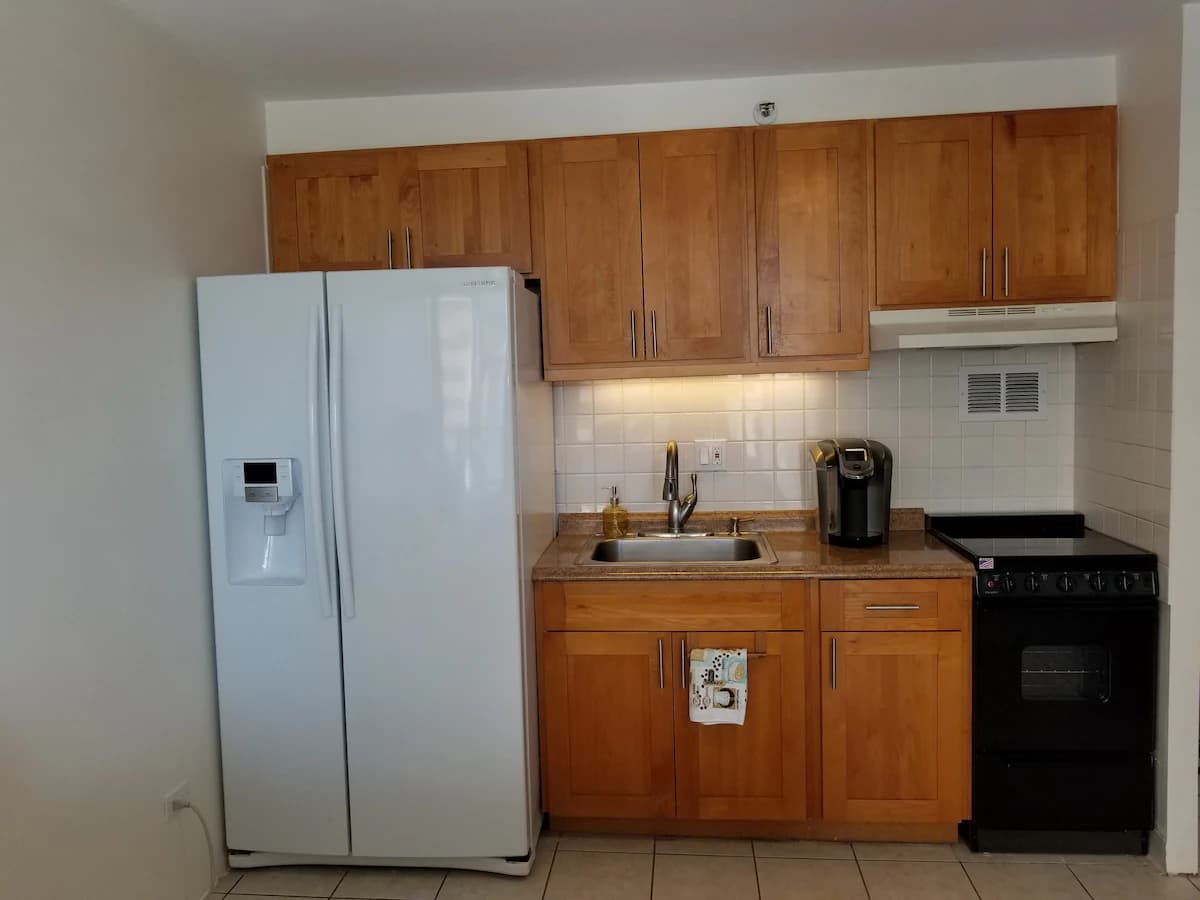 Condo in Honolulu · ★4.66 · Studio · 2 beds · 1 private bath - Image 6