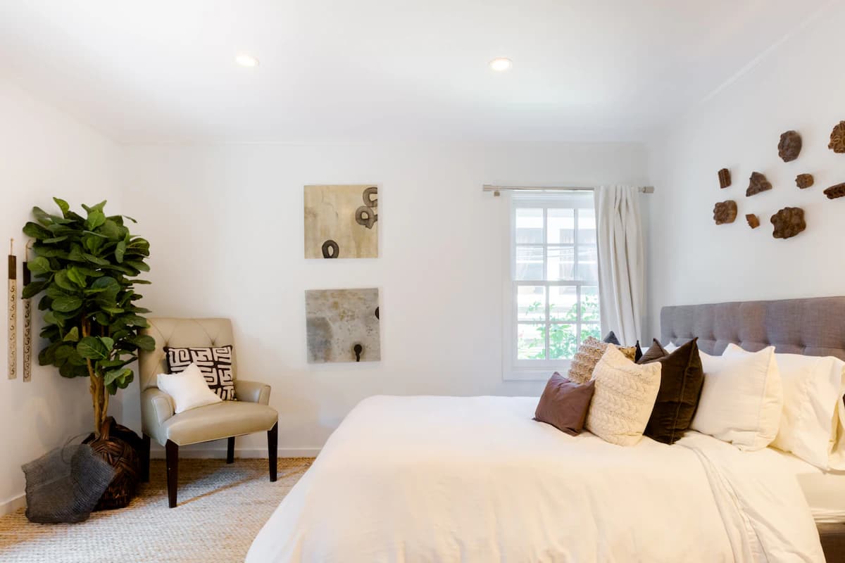 Townhouse in Palo Alto · ★4.95 · 3 bedrooms · 4 beds · 2 baths - Image 14