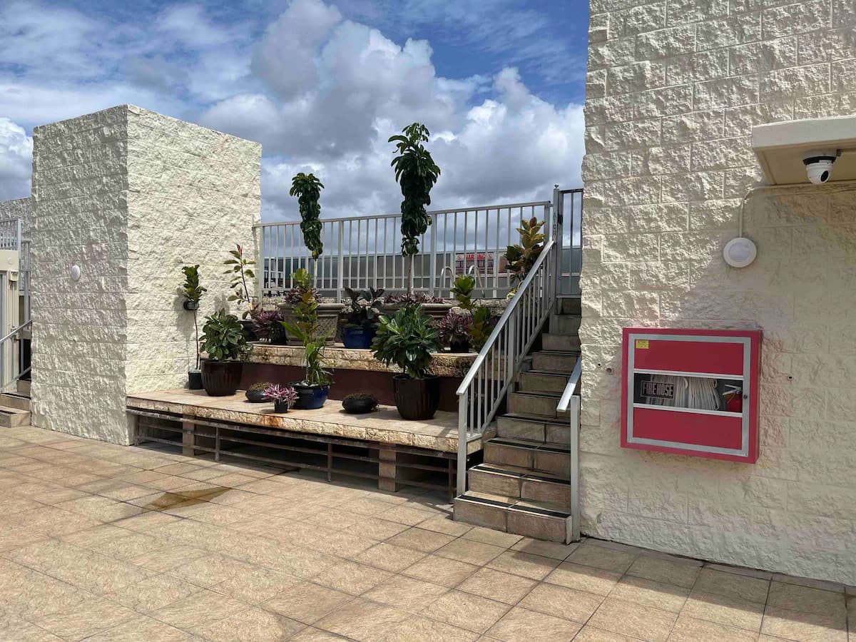 Condo in Honolulu · ★4.88 · 1 bedroom · 3 beds · 1 bath - Image 37