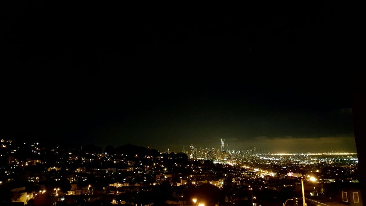 Bay-view Craftsman with City Skyline, 49 Steps Up - Photo 29