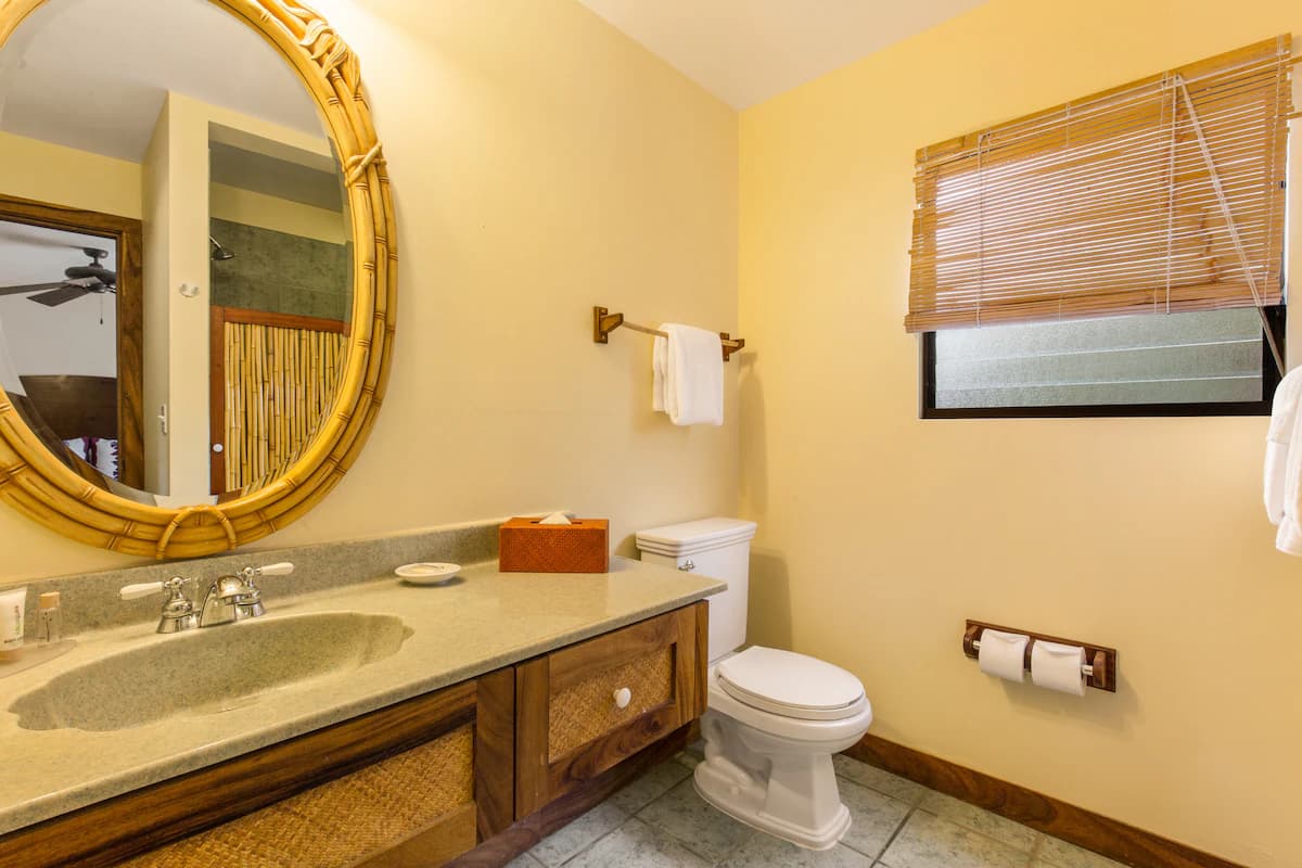Condo in Kailua-Kona · ★4.9 · 2 bedrooms · 2 beds · 2 baths - Image 22