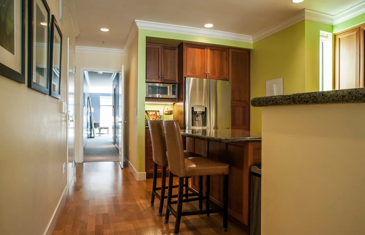 Elevator Opens Into FlatNob Hill 3BR, 2 Parking - Photo 13