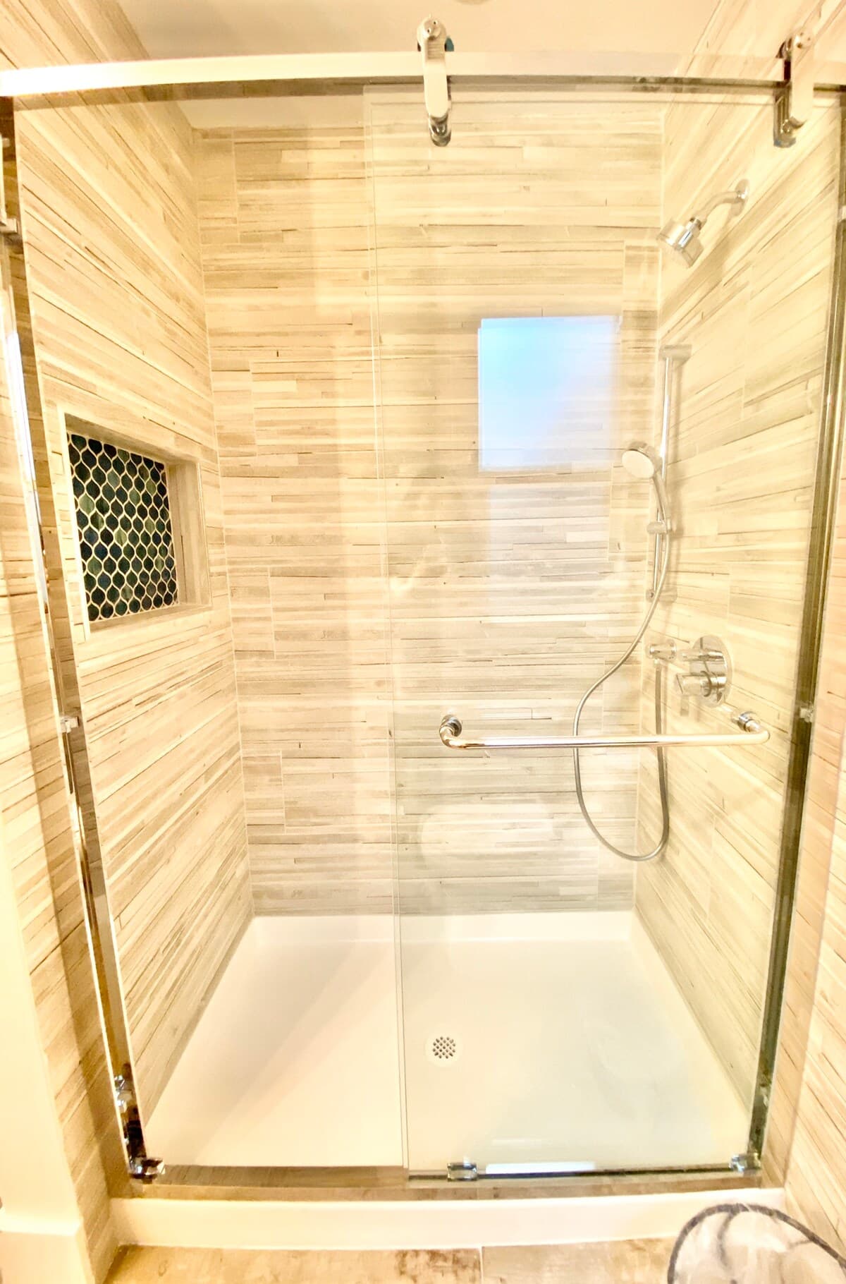Home in Daly City · ★4.88 · 5 bedrooms · 8 beds · 2 baths - Image 62