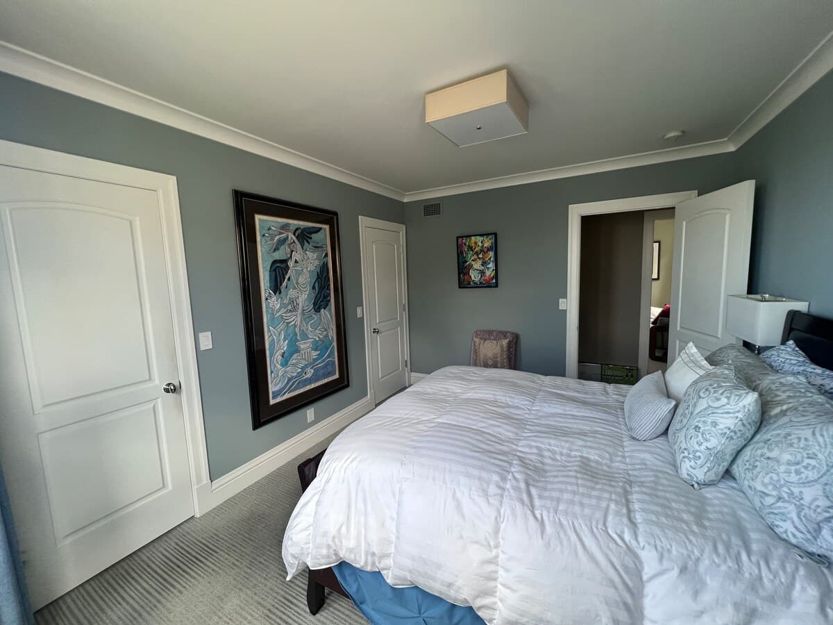 Private 2BR with 1000ft² Rooftop & 360 Views - Photo 20