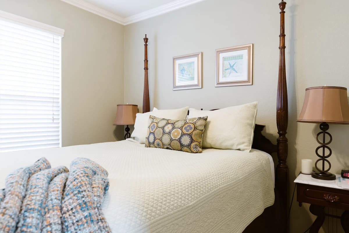 Home in Pacific Grove · ★4.9 · 3 bedrooms · 4 beds · 3 private baths - Image 21