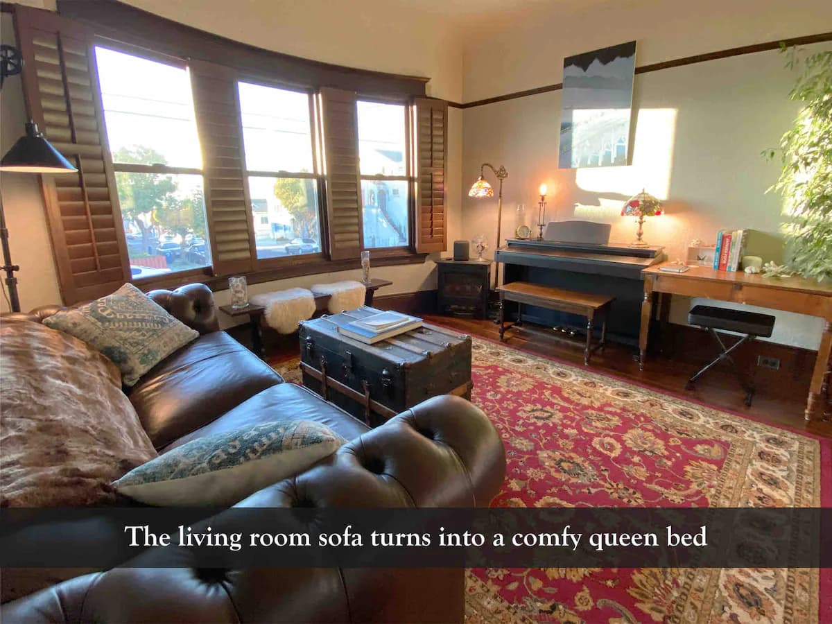 Home in Daly City · ★4.89 · 2 bedrooms · 3 beds · 2.5 baths - Image 3