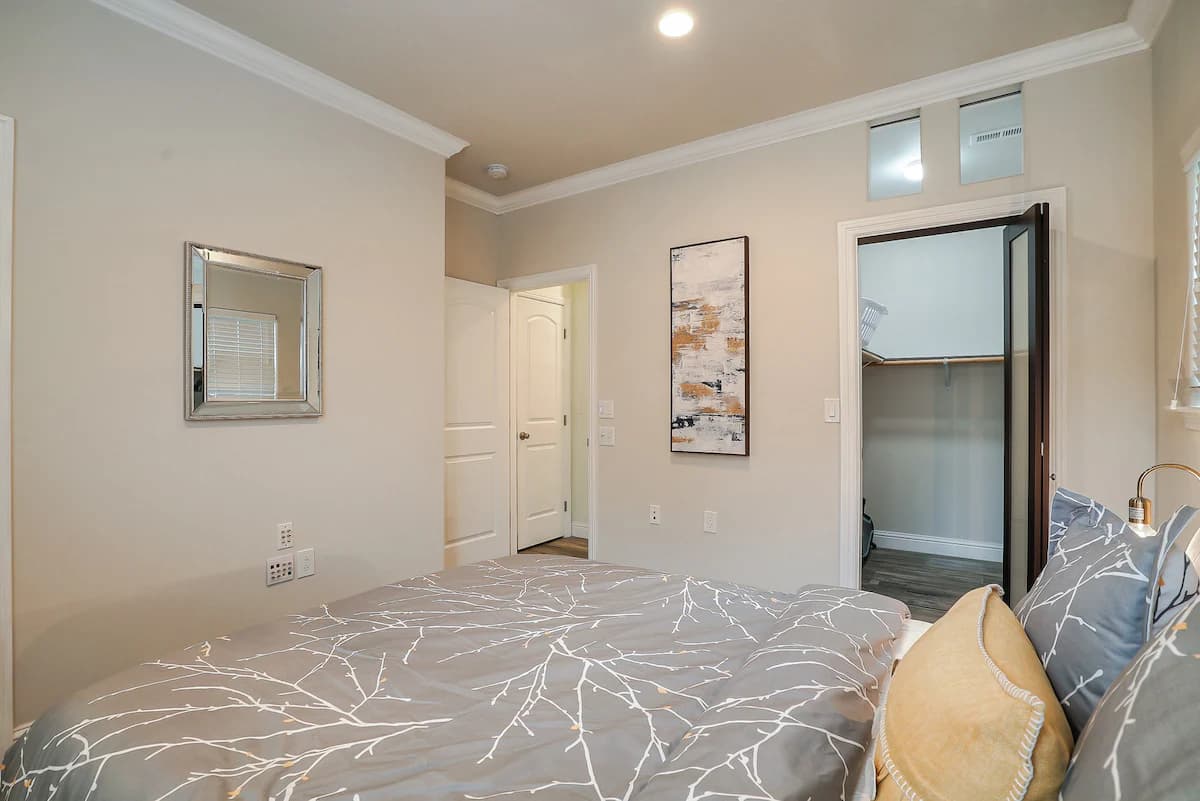Home in Mountain View · ★4.88 · 4 bedrooms · 6 beds · 3.5 baths - Image 21