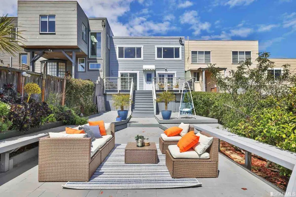 Twin Peaks Hideaway with Ocean & Mountain Views - Photo 7