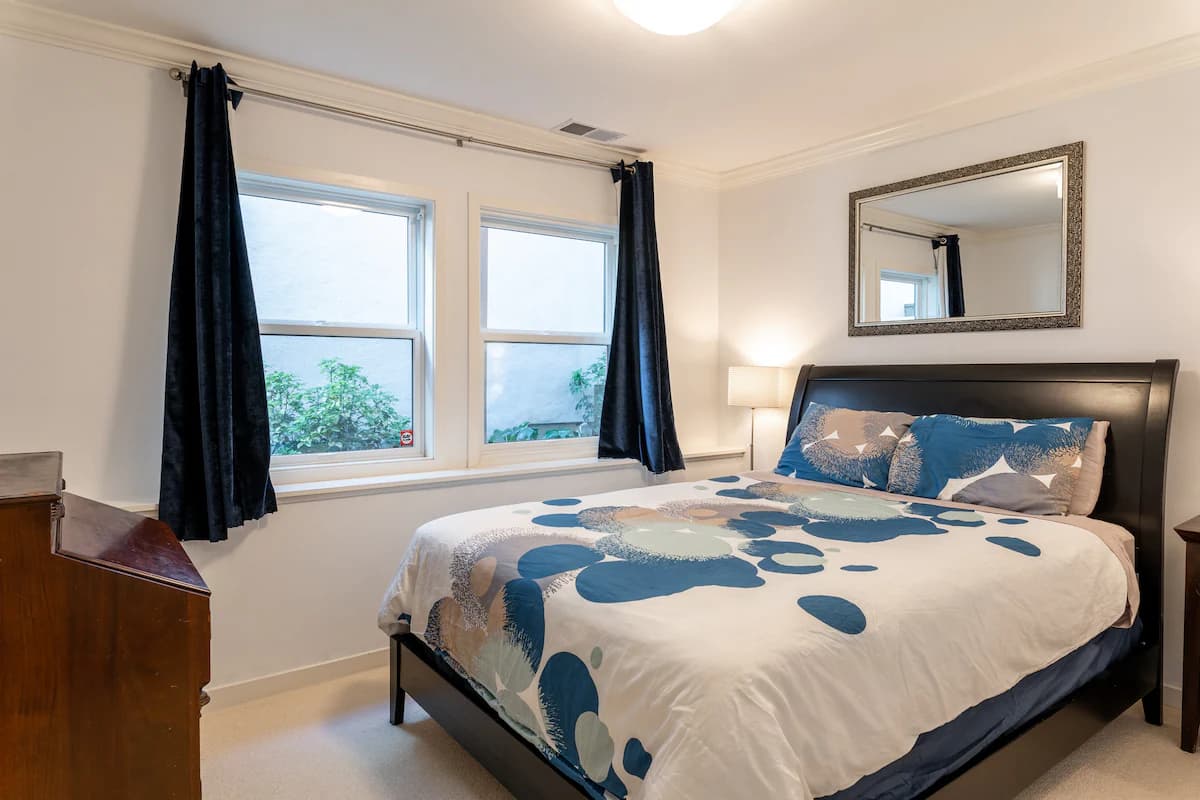 Beautiful in-law type unit with ocean views - Photo 7