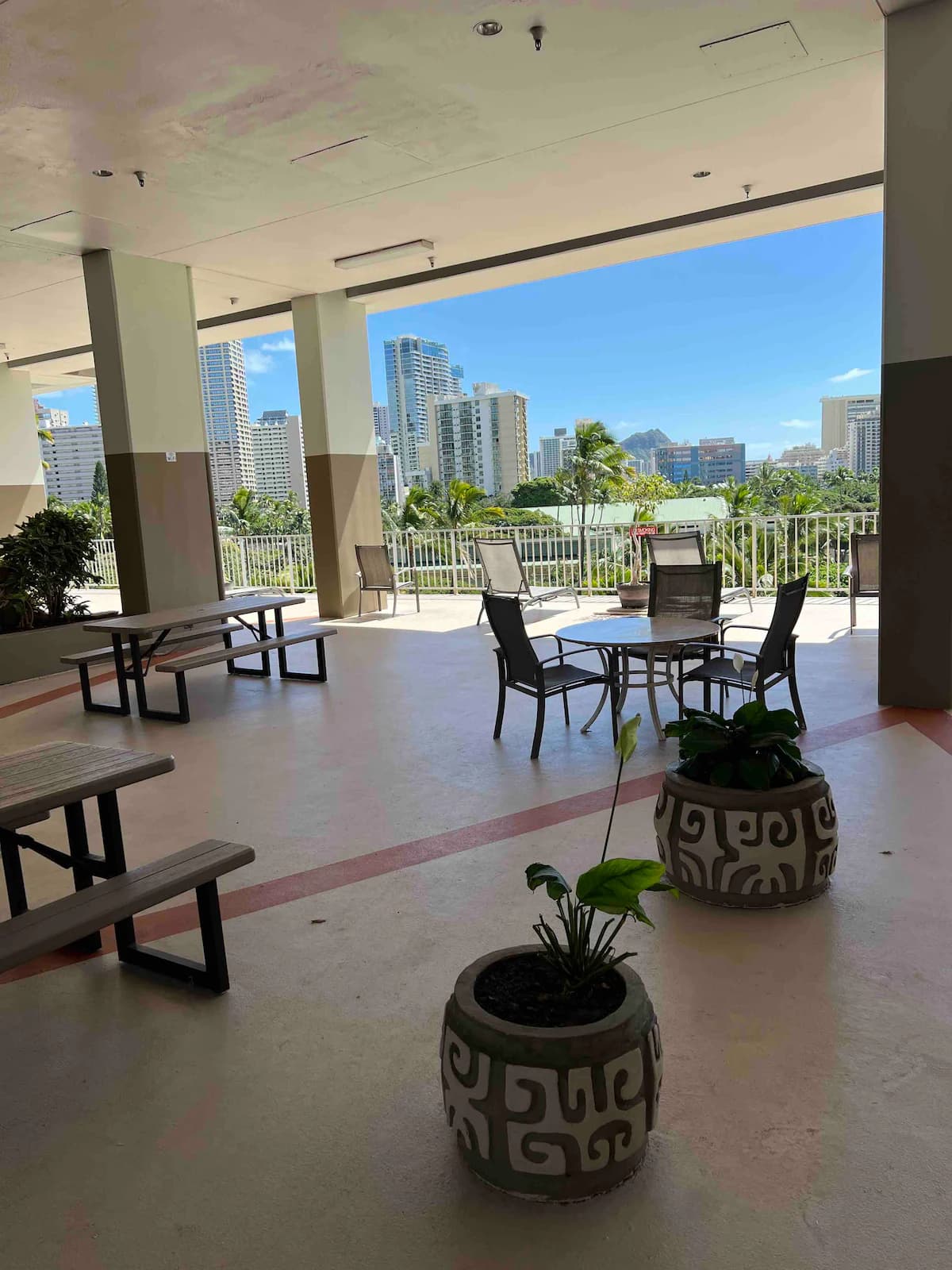 II Enjoying the Paradise II —Waikiki - Image 14