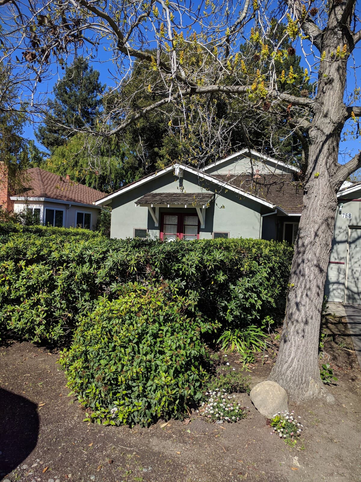Home in Palo Alto · ★4.92 · 5 bedrooms · 5 beds · 2.5 baths - Image 22