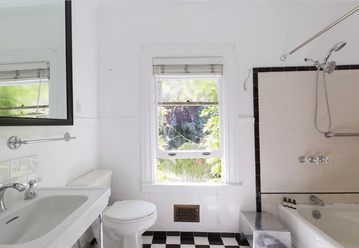 Edwardian Villa with Panoramic Views & Sauna - Photo 21