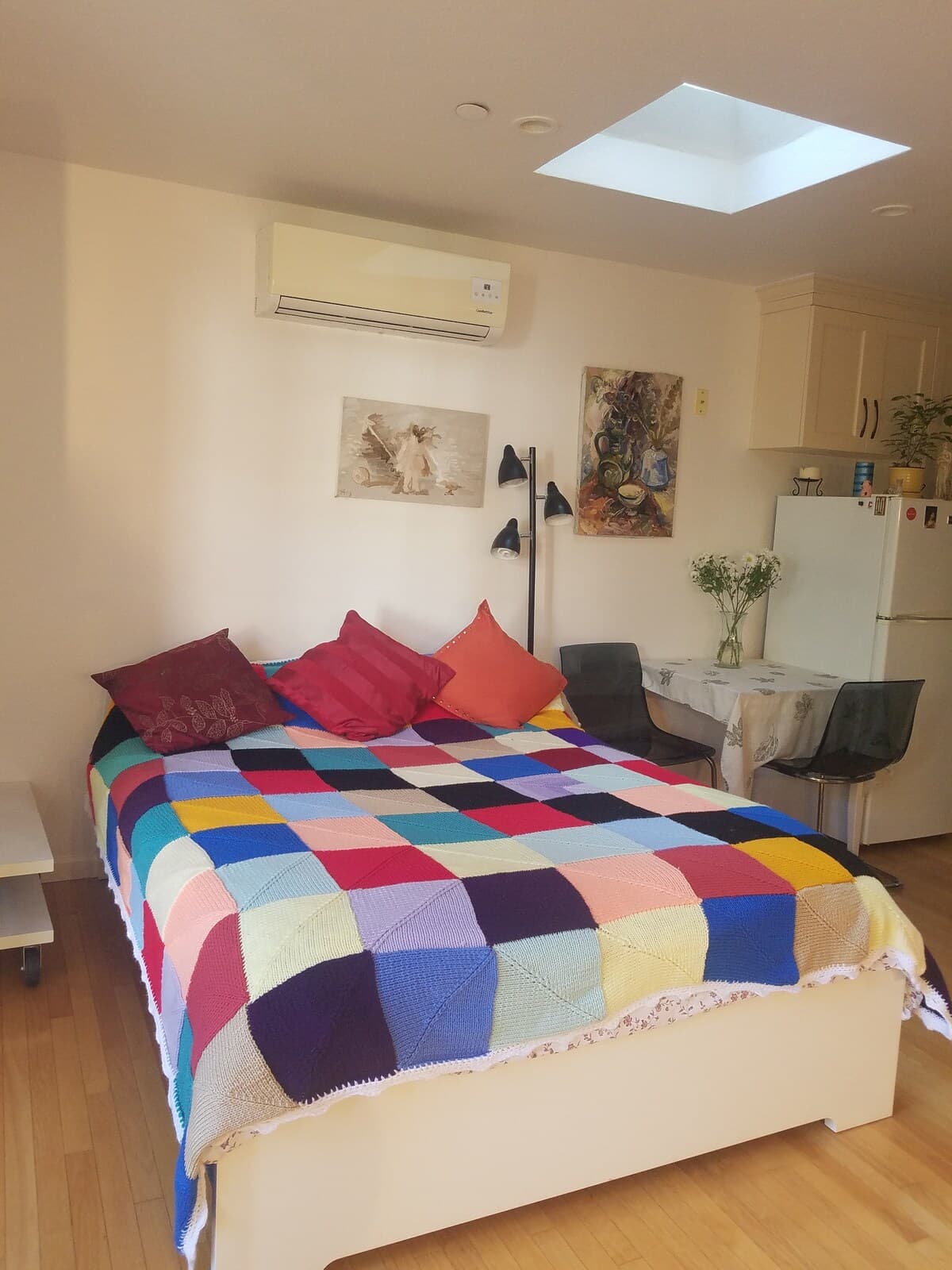 Home in East Palo Alto · ★4.82 · Studio · 1 bed · 1 bath - Image 17