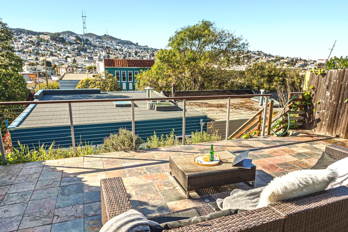 Celebrity-Designed Home with Skyline Views - Photo 51