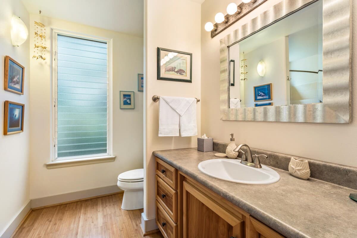 Home in Kailua-Kona · ★4.96 · 3 bedrooms · 3 beds · 3 baths - Image 25