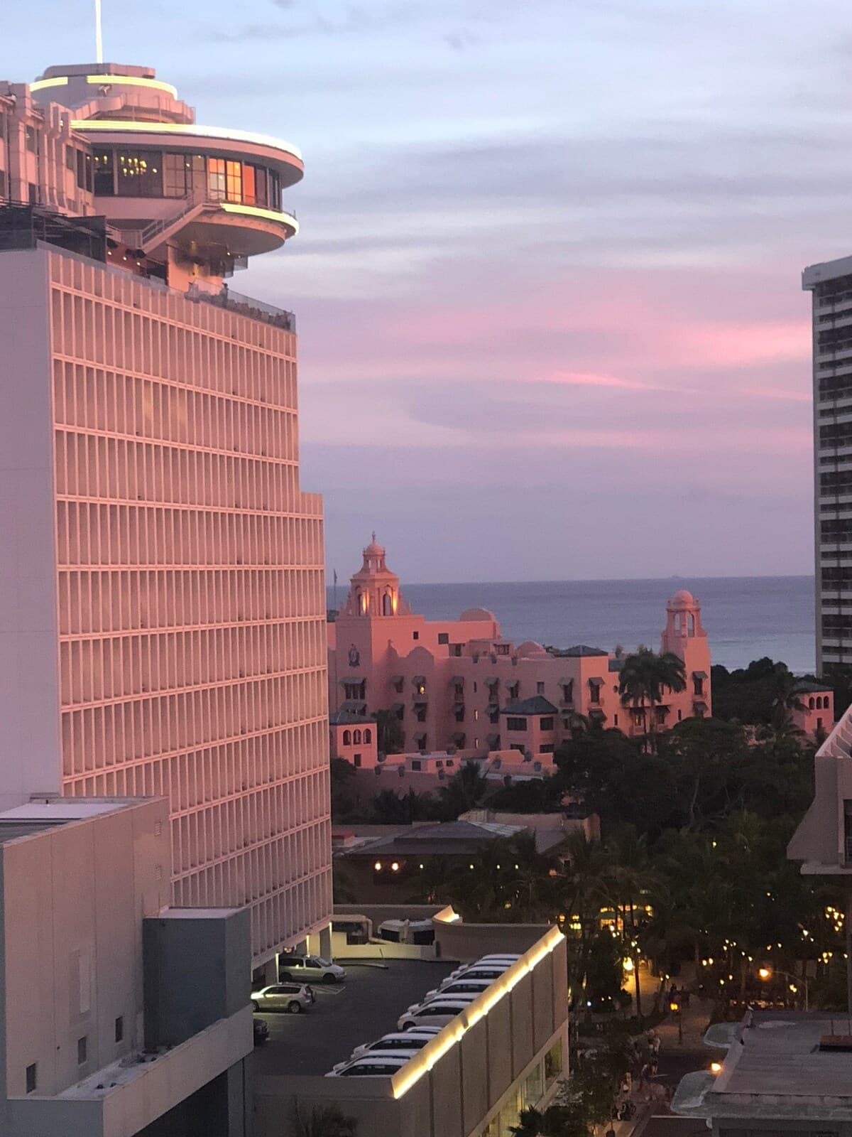 Condo in Honolulu · ★4.79 · Studio · 1 bed · 1 shared bath - Image 31