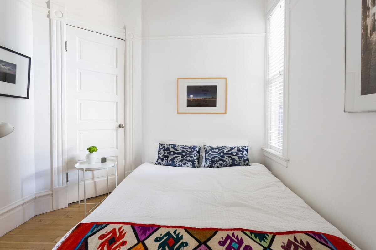 Victorian Corner Condo with Skyline Views - Photo 19