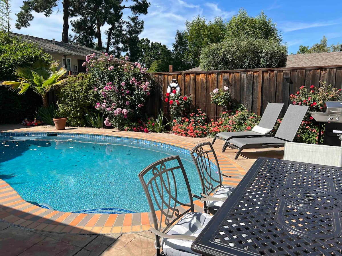 Home in Mountain View · ★4.88 · 1 bedroom · 1 bed · 1 bath - Image 23