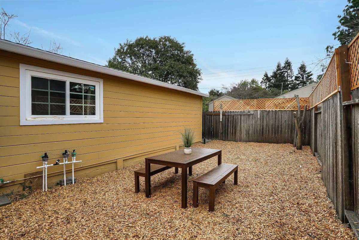 Guesthouse in Mountain View · ★4.69 · 1 bedroom · 1 bed · 1 bath - Image 18