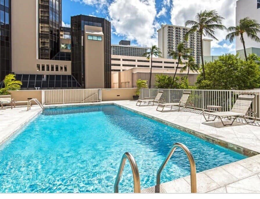 Condo in Honolulu · ★4.79 · Studio · 1 bed · 1 shared bath - Image 16